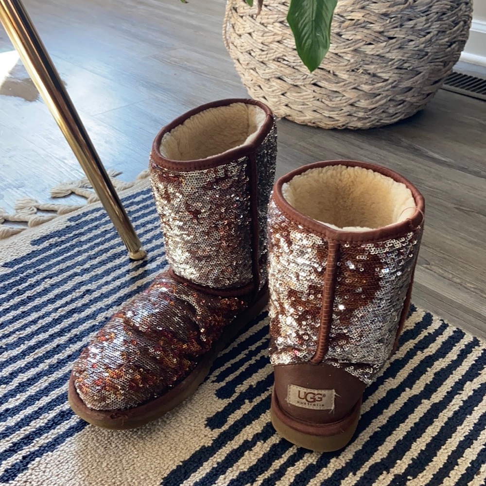 Sequins Ugg boots Sz 10